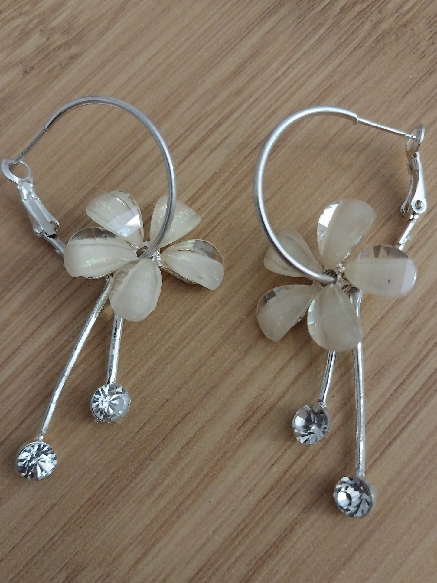 Light Yellow Flower Drop Earrings Crystal Flower Earring Elegant Sweet Flower Earrings Hoop Drop Earrings Fashion Earrings