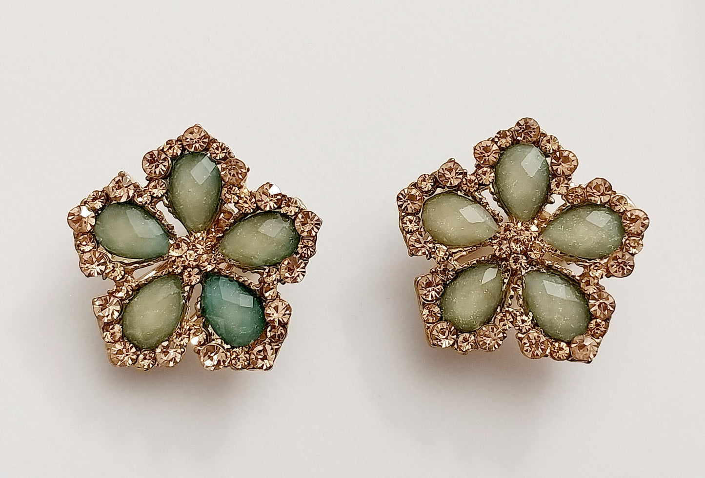 Green Flower Earrings Green Collection Earring Sparkling Stud Earrings High Quality Unique Design Free Shipping