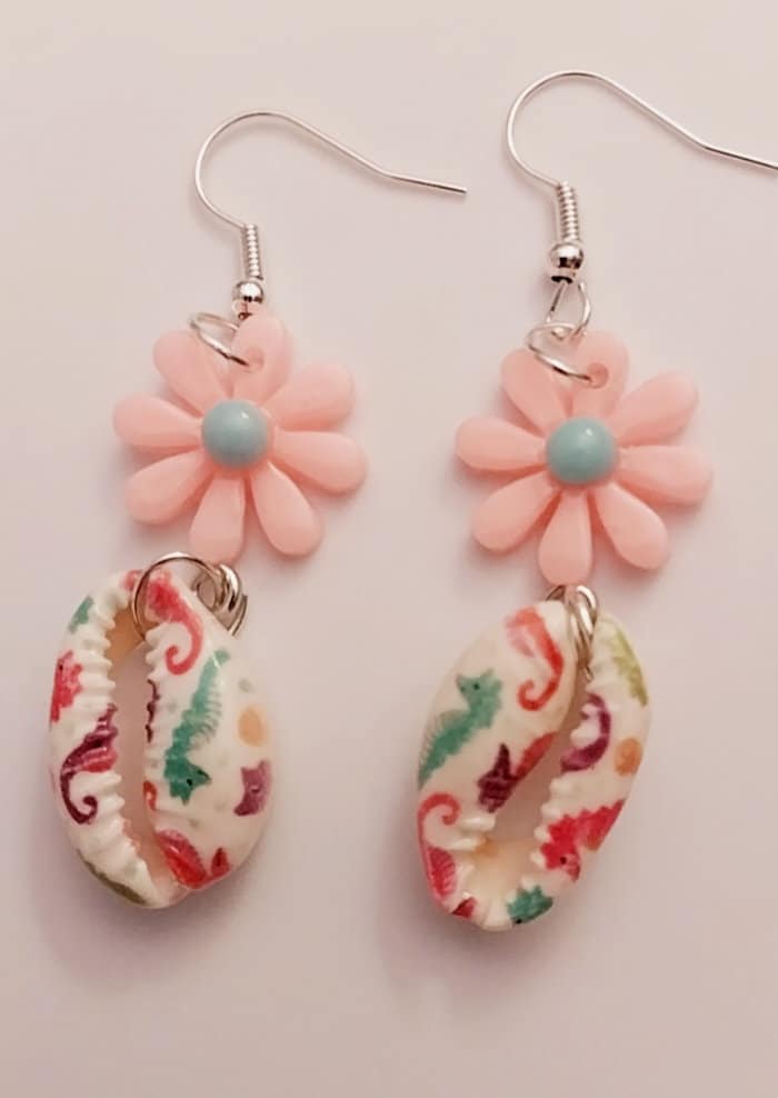 Seashell Earrings Flower Earrings Painted Seashell Earrings Personalist design Earrings Unique Earrings Free Shippings