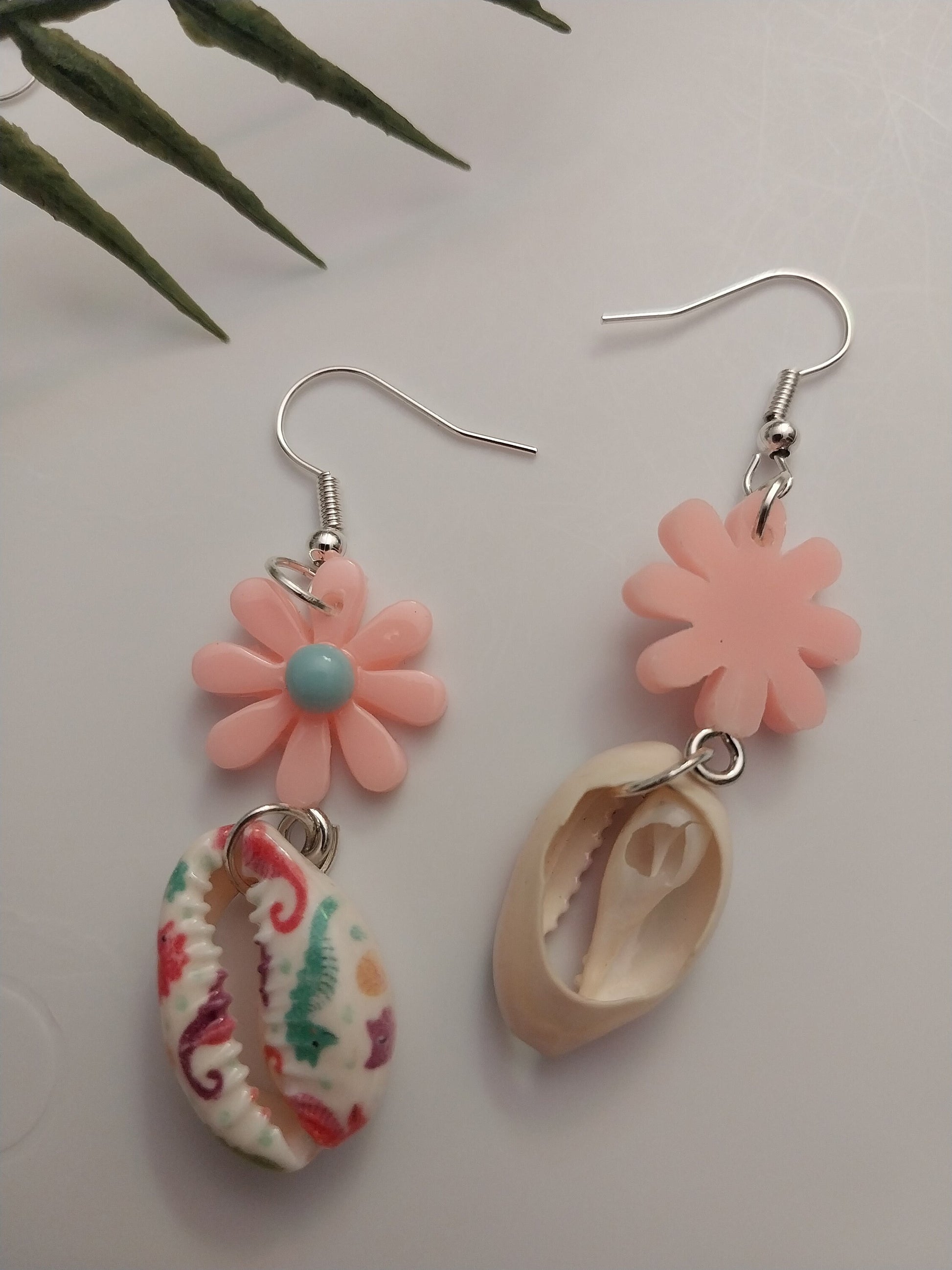 Seashell Earrings Flower Earrings Painted Seashell Earrings Personalist design Earrings Unique Earrings Free Shippings