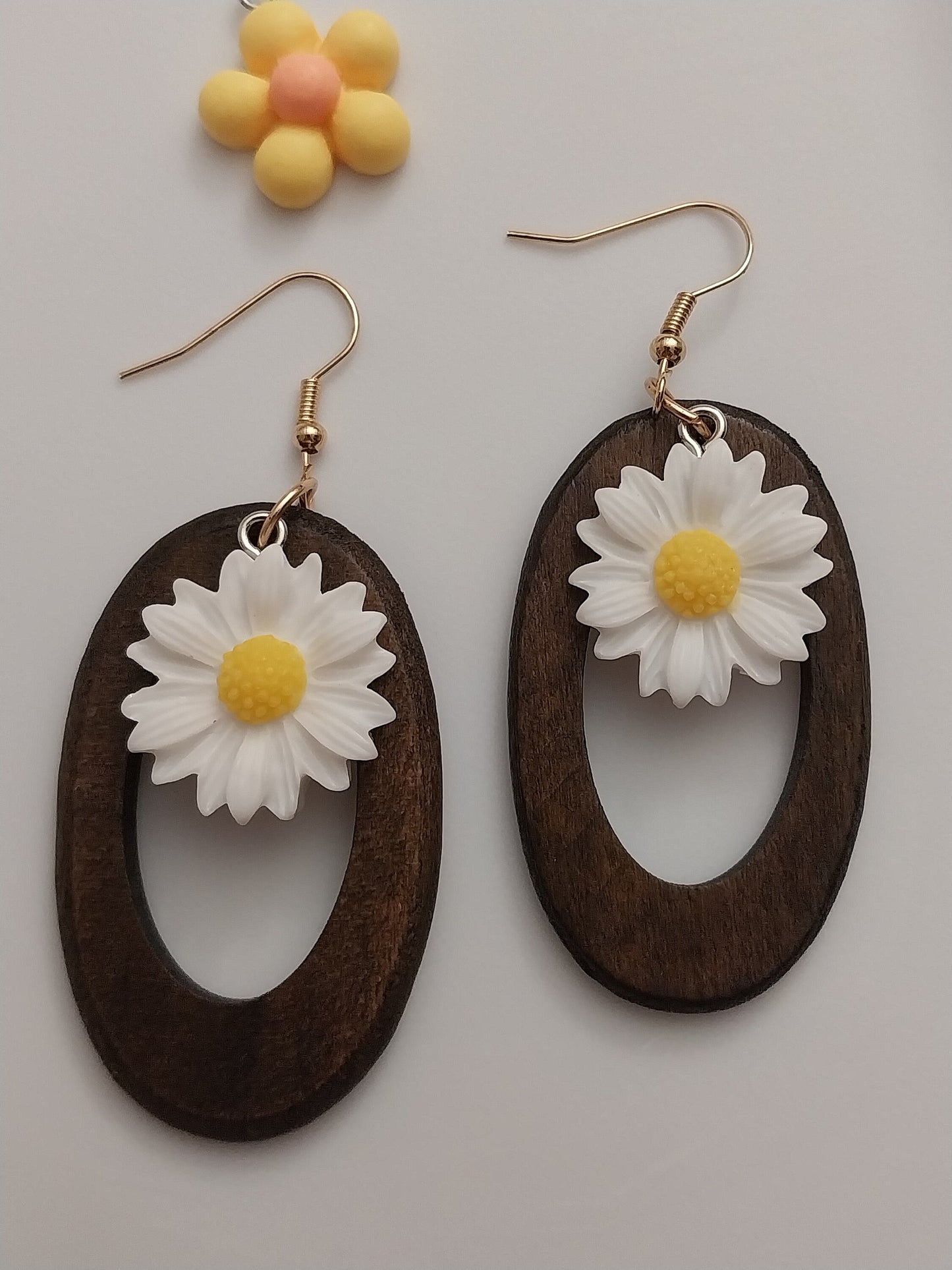 1 in 2 Flower Earrings Ovel Wooden Earrings White Flower Earrings Oval Drop Earrings Sunflower Earrings Yellow Flower Earrings Free Shipping