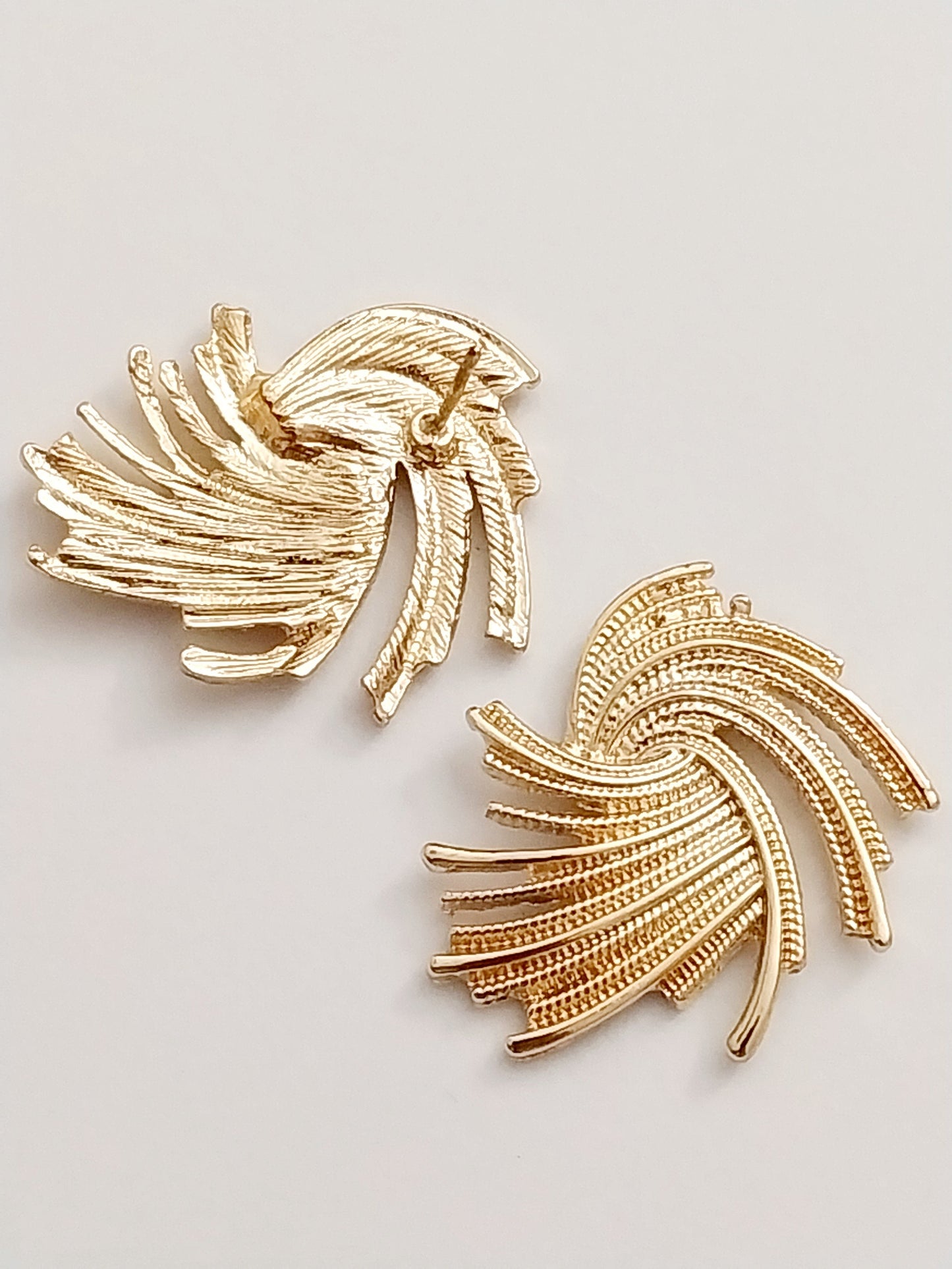 Golden wind Earrings Wheat Ears Stud Earring Vintage Crown Earring Clip On Fashion Earring