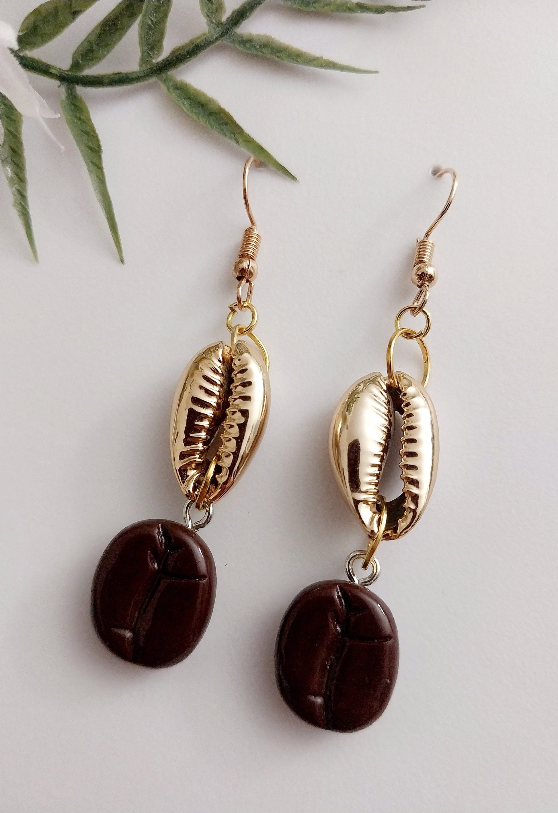 Coffee Bean Shell Drop Earring Personalist Earring New Fashion Style Drop Earring Golden Shell Earring Unique Handmade Earring Free Shipping