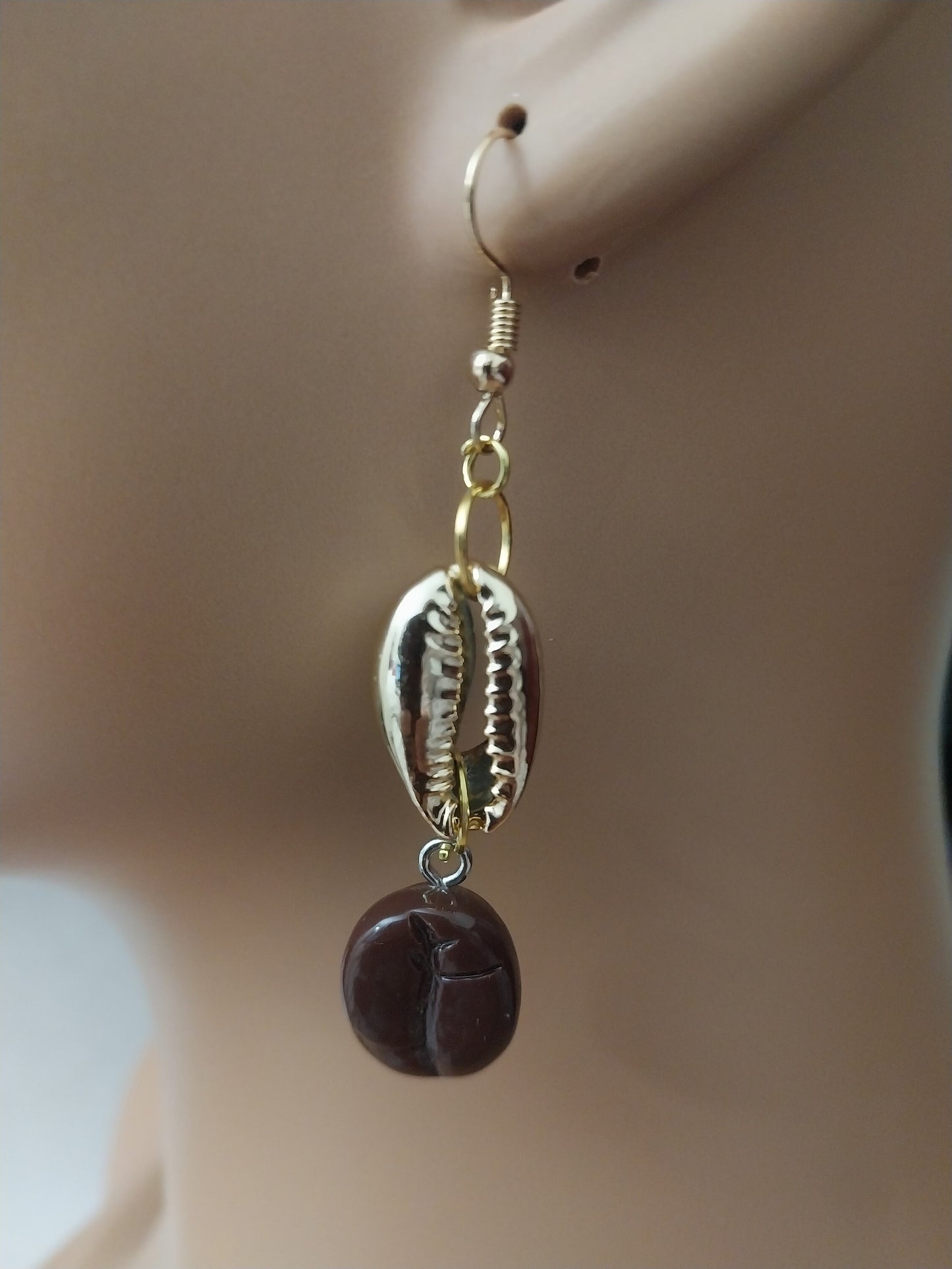 Coffee Bean Shell Drop Earring Personalist Earring New Fashion Style Drop Earring Golden Shell Earring Unique Handmade Earring Free Shipping