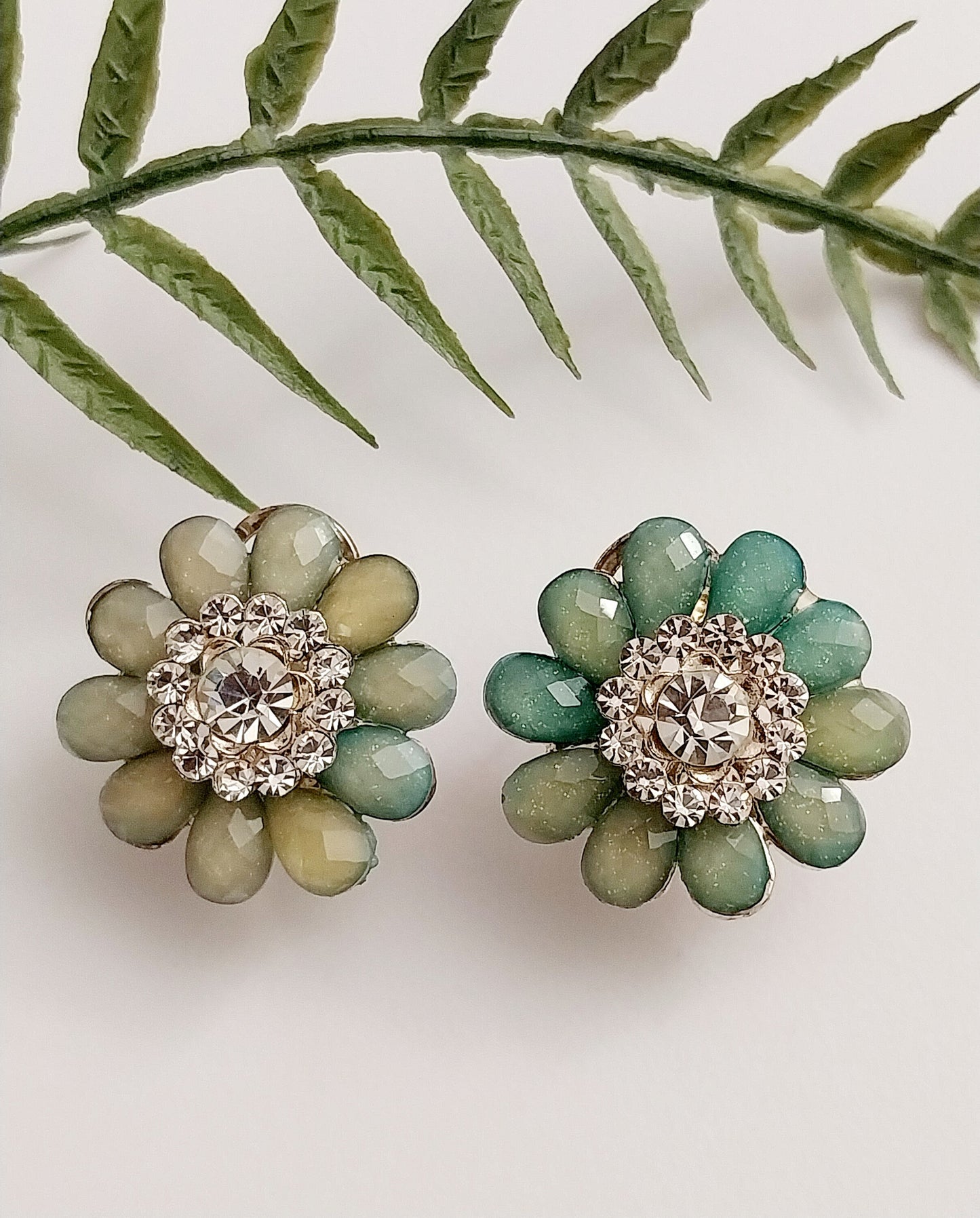 Flower Earrings Daisy Earrings Green Stud Earrings CZ Sparkling Stainless Steel Earrings New Style Jewelry High Quality Free Shipping