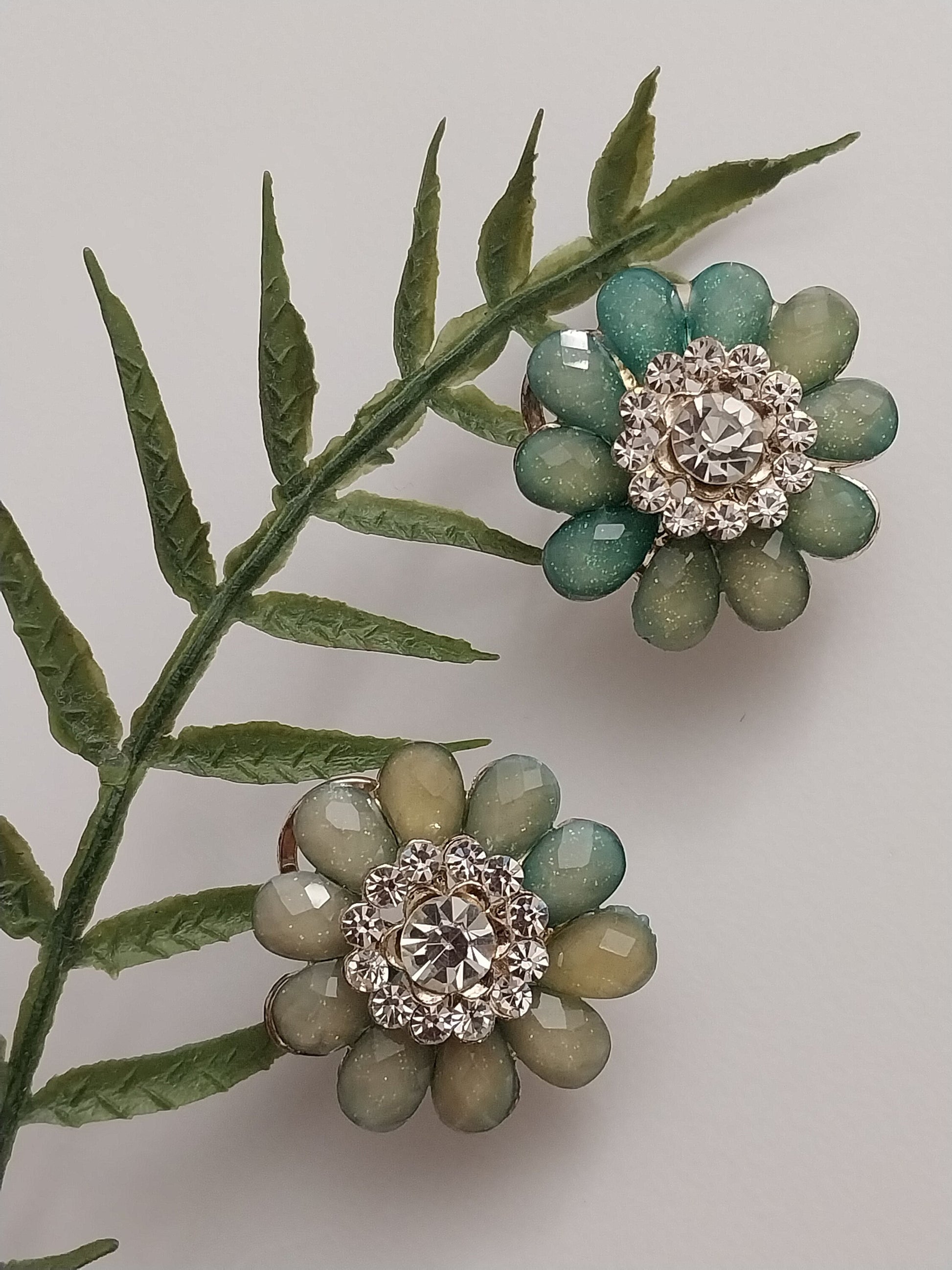 Flower Earrings Daisy Earrings Green Stud Earrings CZ Sparkling Stainless Steel Earrings New Style Jewelry High Quality Free Shipping