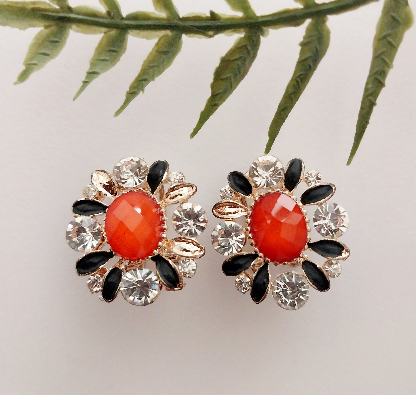 Moon Art Earring Flower Crystal Clip Earrings Stainless Steel Red Black Stud Earring New Fashion Unique Design Earring