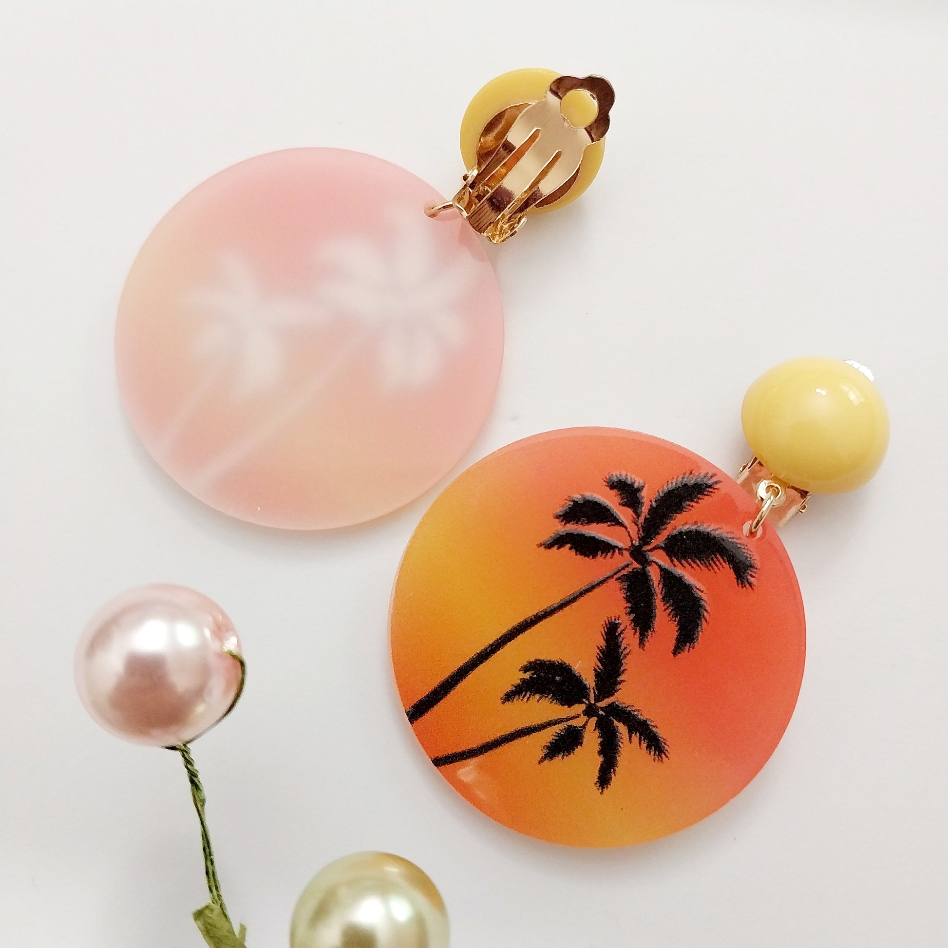 Palm Tree Sundown Earring Romantic Sunset Tree Earring Orange Circle Clip Earring Seashore Hawaii Earring Sunset Dream Fashion Earring