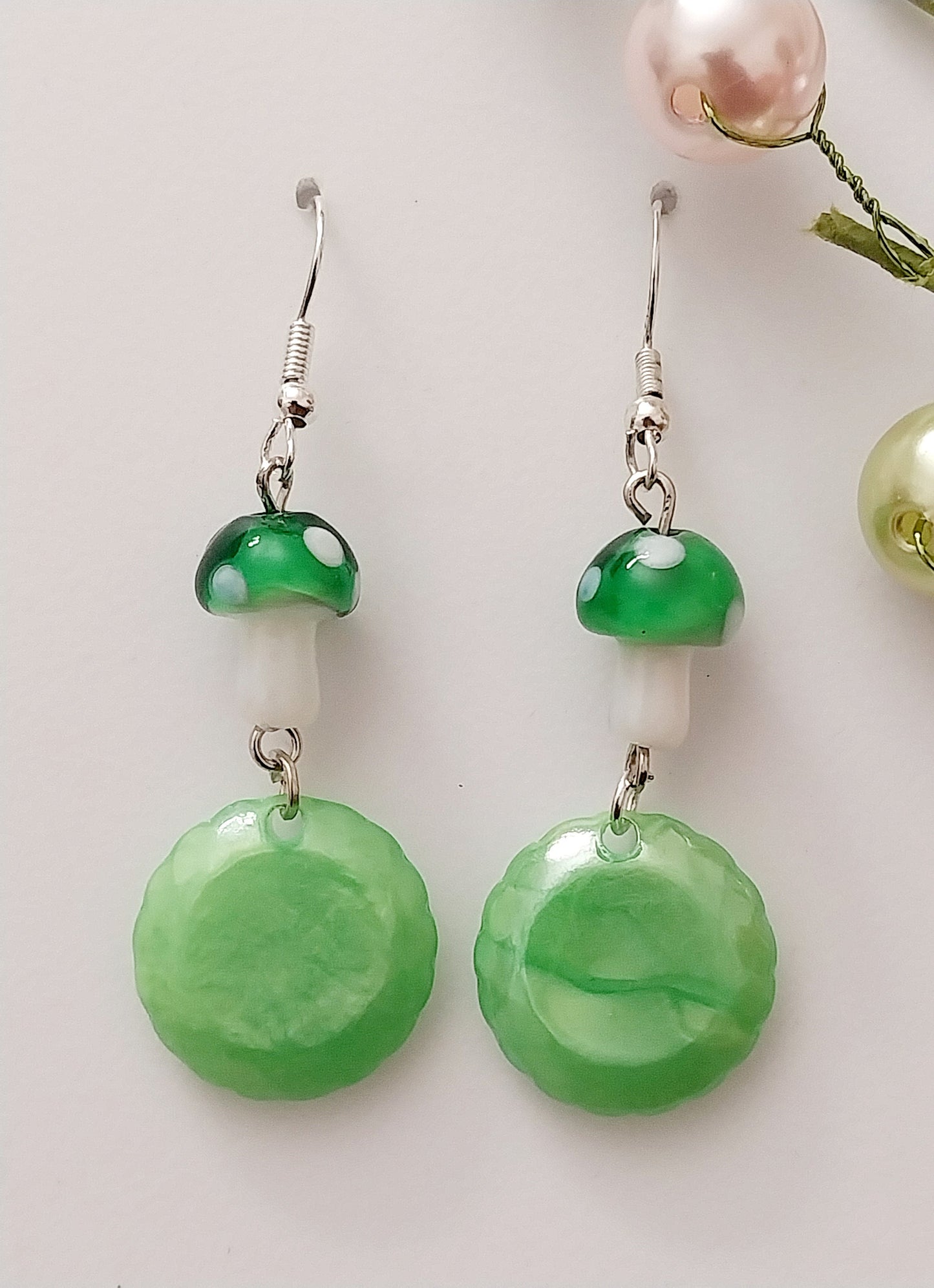 Green Mushrooms earrings Circle Drop Unique Design Green Style Mushroom Earrings Modern Fashion Mushroom Dangle Earring Free Shipping