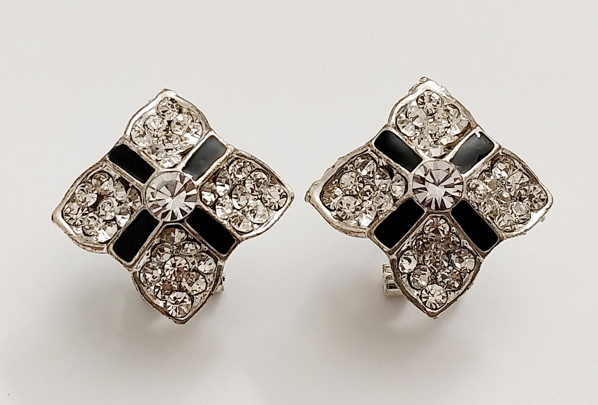 Flower Crystal Earrings Diamond Shape Crystal Black White Earrings Sparkling Gift Box Sterling Silver Earring High Quality Unique Design