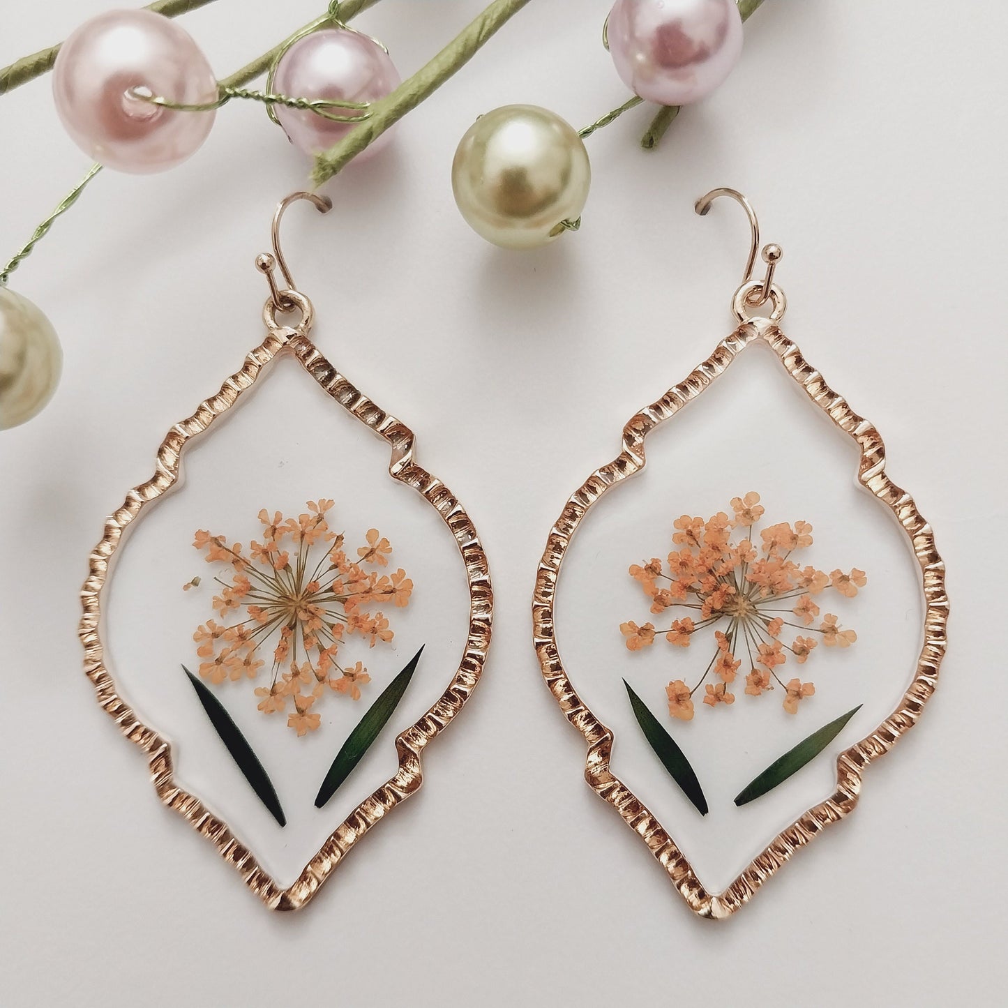 Pressed Dried Flower Earring Vintage Frame Leaf Pressed Earring Classical Acrylic Diamond Shaped Flower Earring  Fashion Geometric Earring