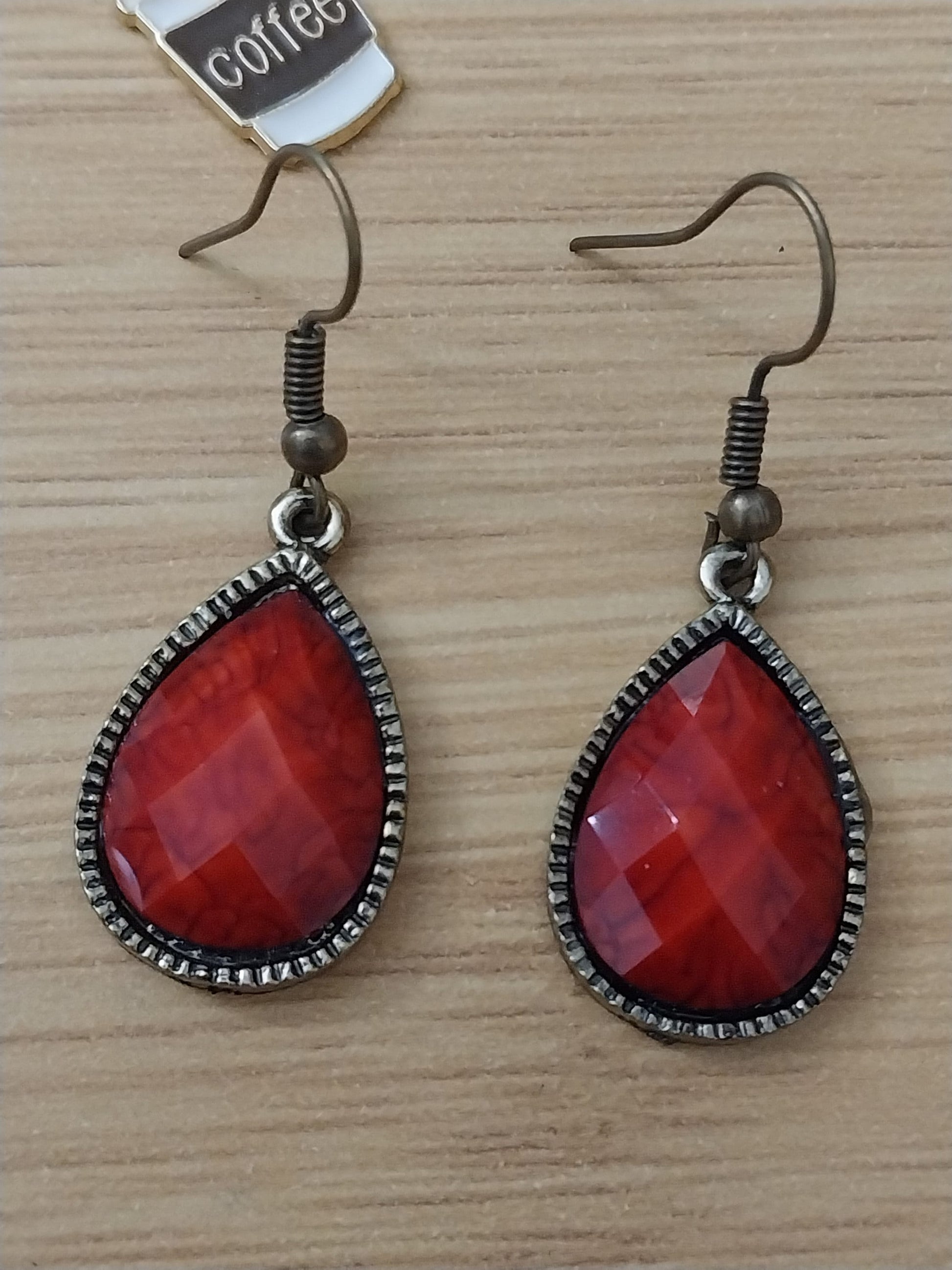 Only One Design New Fashion Earring Boho Earrings Retro Teardrop Red Earring Classic Color Unique Earring