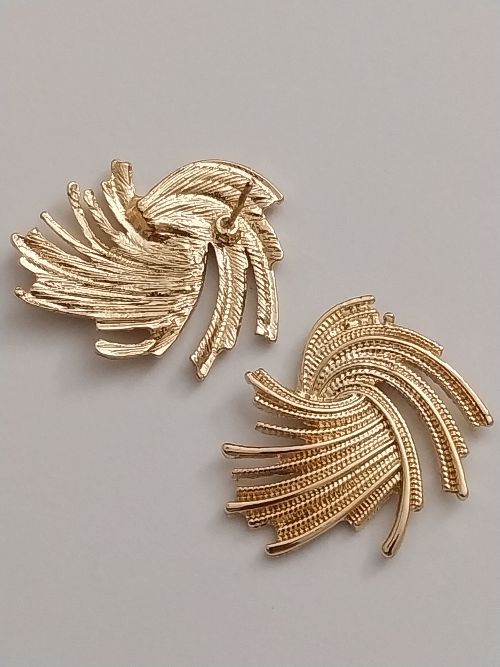 Golden wind Earrings Wheat Ears Stud Earring Vintage Crown Earring Clip On Fashion Earring