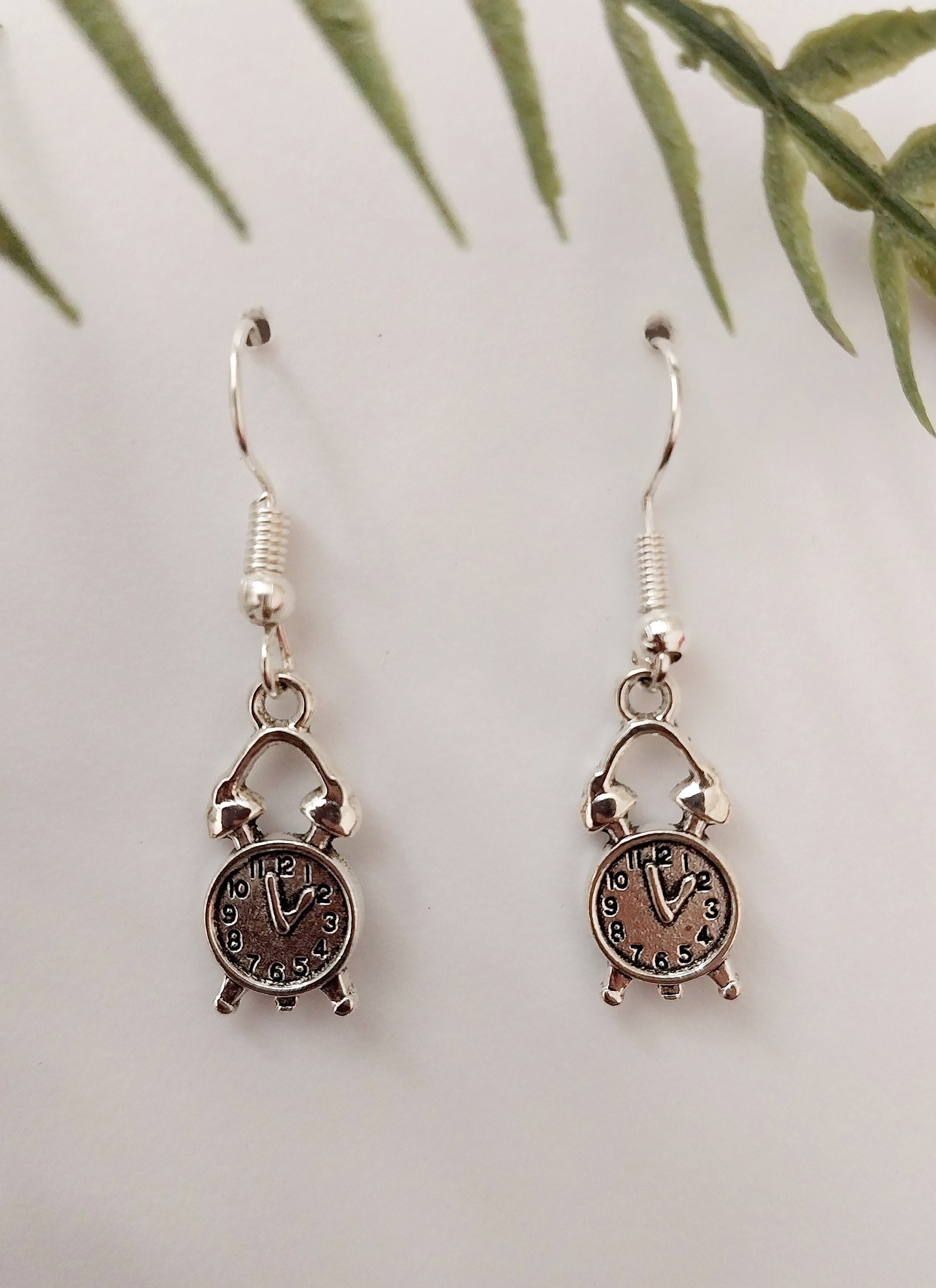 Clock Earrings Antique Bronze Clock Earring Vintage Alarm Earring Cute New Design Fashion Earring