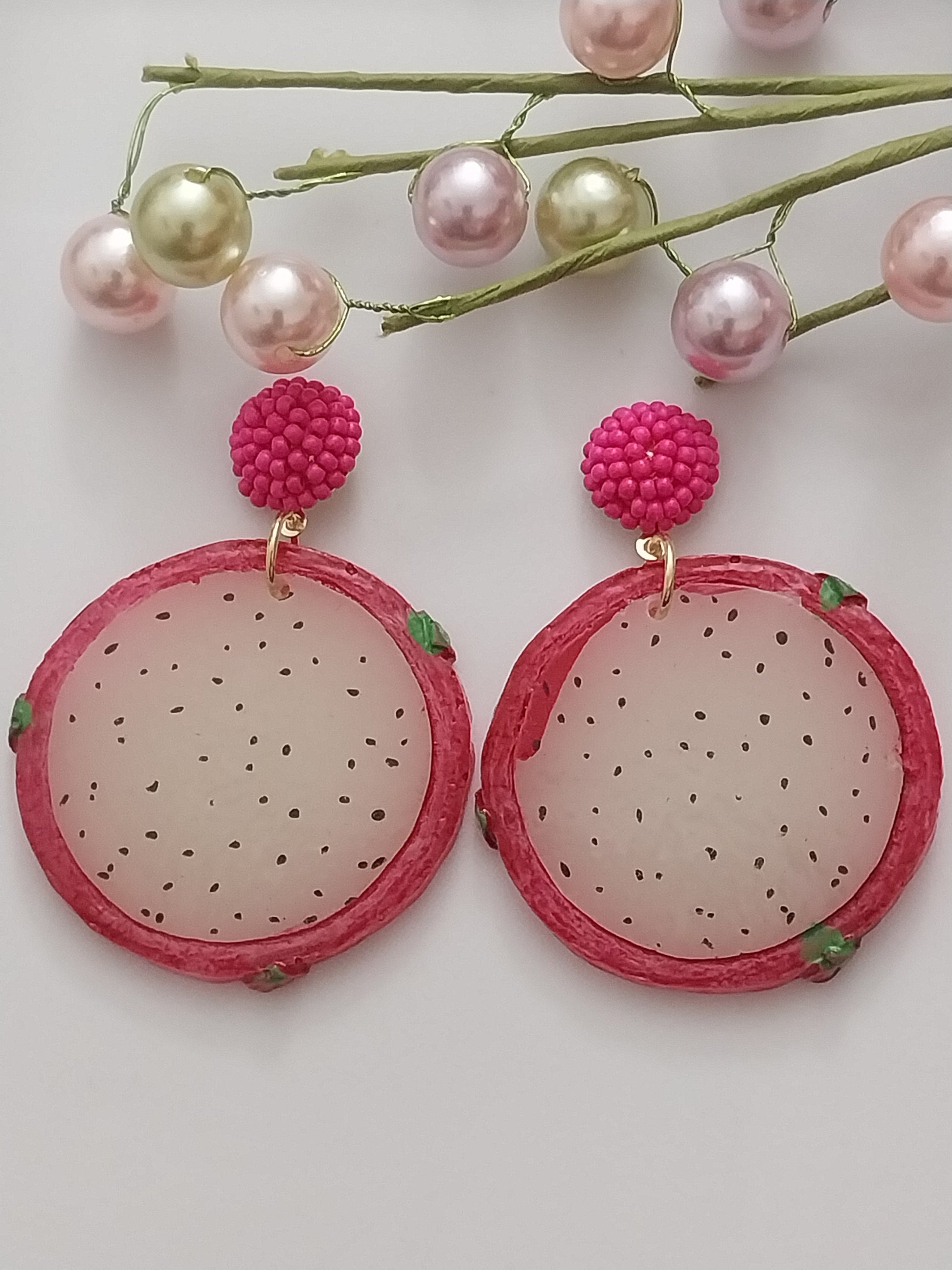 Dragon Fruit Drop Earrings Fun Muti Beads Resin Pink Dangle Earring New Fruit Design Pop Earring Cute Fashion Dragon Modern Earring