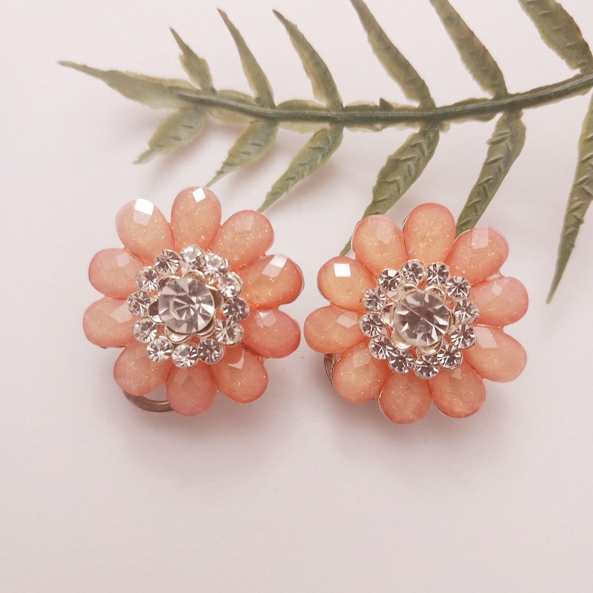 Peach Flower Earrings Zircon Daisy Clip Flower Earrings Beautiful Crystal Earring Zircon Statement Earring