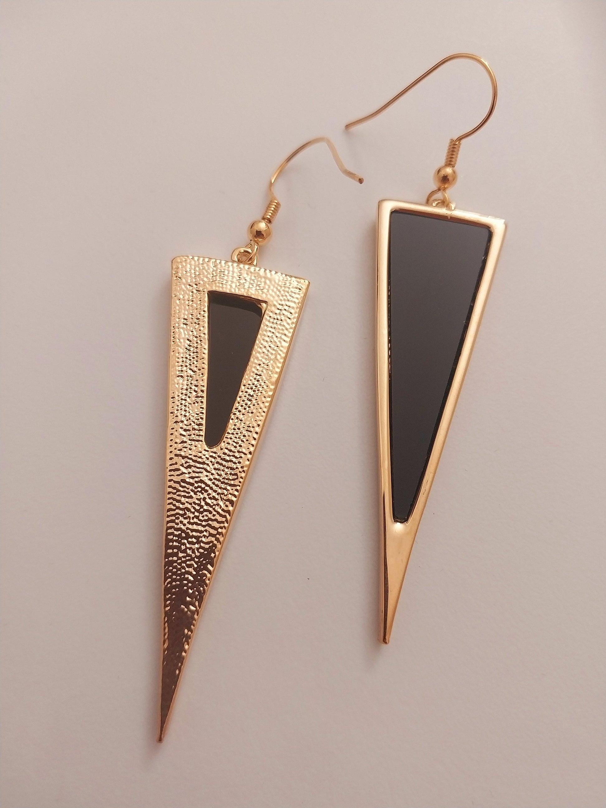 Gold Plated Triangle Earrings Golden Black Dangle Urban Modern Style New Design Earring