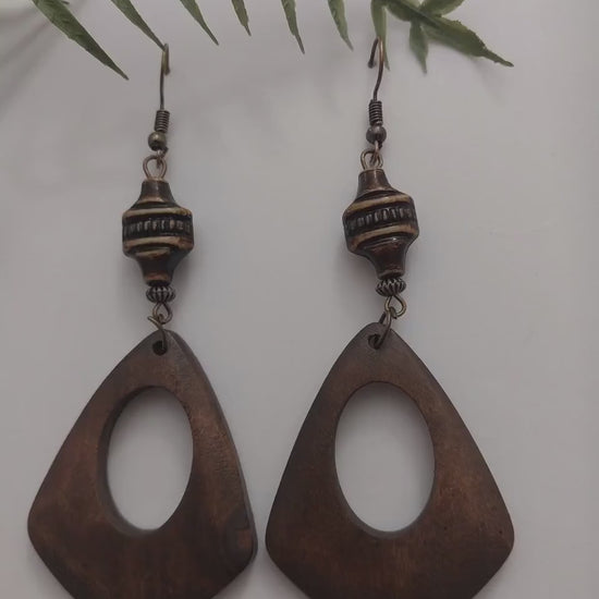 Retro Earrings Wooden Classical Earrings Wood Carving Earring Handmade Unique Design Earrings Old Fashion Jewelry